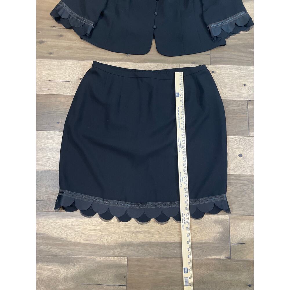 Maggy London Skirt Suit Size 24 Black Chiffon Trim Scalloped Hem Lined - Picture 5 of 13